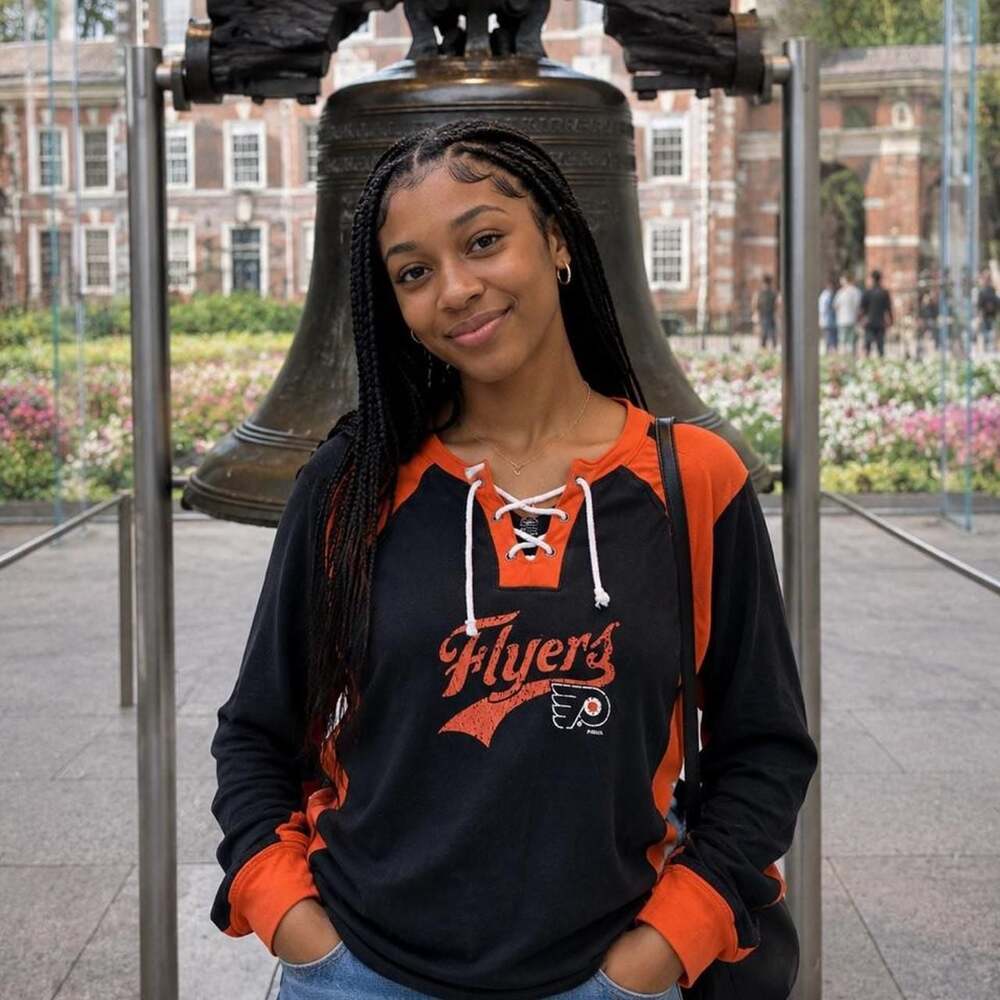 Philadelphia Flyers NHL Women's Lace-Up Long Sleeve Shirt 2XL